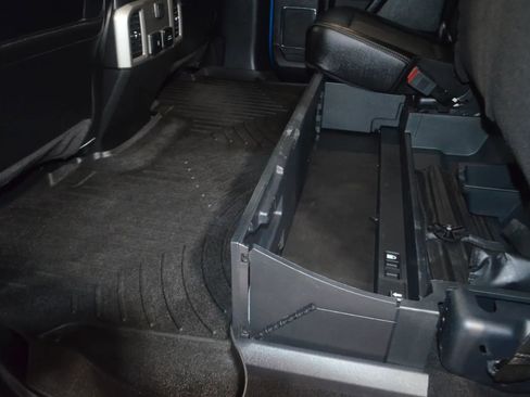 Used 2020 Ford F250 Lariat image 20