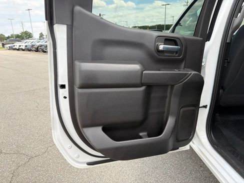 Used 2020 Chevrolet Silverado 1500 Custom Trail Boss w/ Custom Convenience Package AWD/4WD image 16