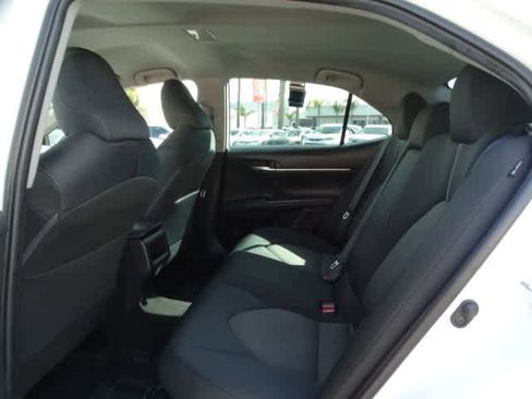 Certified 2021 Toyota Camry LE image 20