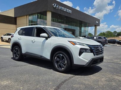 Used 2025 Nissan Rogue SV