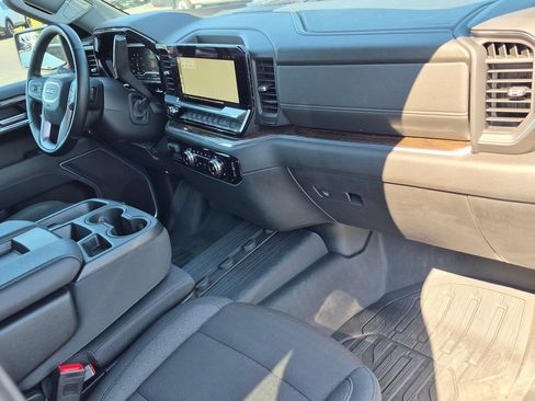 Used 2024 GMC Sierra 1500 Elevation w/ LPO, Elevation Black Package AWD/4WD image 26