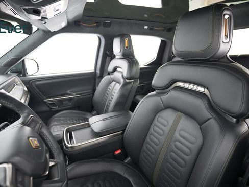 Used 2022 Rivian R1T Launch Edition AWD/4WD image 4