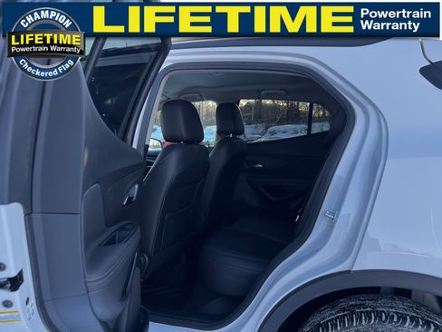 Certified 2022 Buick Encore Preferred w/ Safety Package image 29