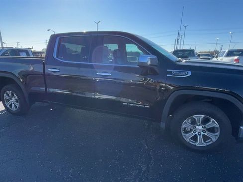 Used 2022 GMC Sierra 1500 SLT w/ Max Trailering Package image 3