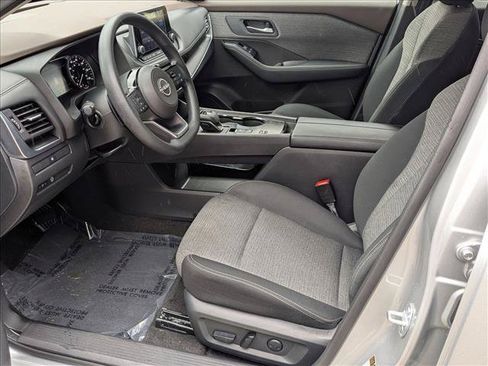 Certified 2023 Nissan Rogue SV FWD image 15