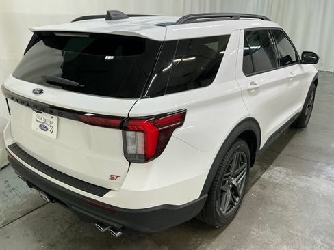 Used 2025 Ford Explorer ST w/ Sun And Sound Package AWD/4WD image 3