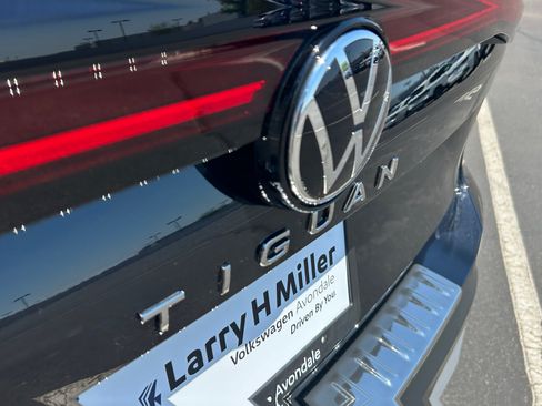 Used 2026 Volkswagen Tiguan S FWD image 23