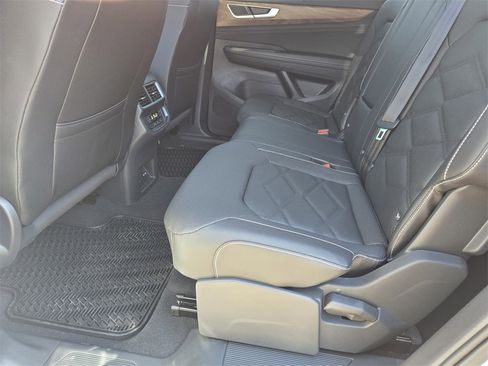 New 2026 Volkswagen Atlas SE image 21