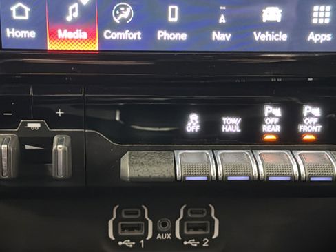 Used 2022 RAM 1500 Rebel w/ Rebel Level 2 Equipment Group AWD/4WD image 32