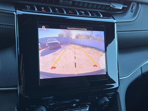 New 2025 Jeep Grand Cherokee Laredo X w/ Luxury Tech Group I image 34