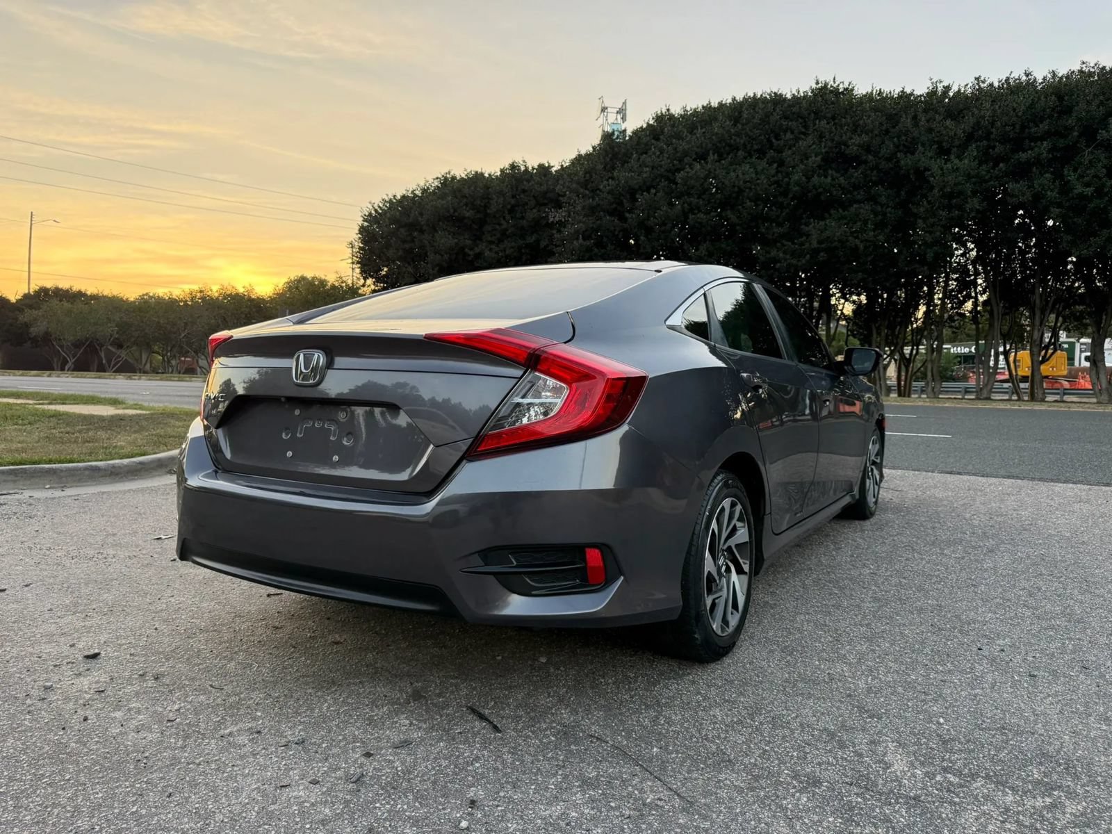 Used 2016 Honda Civic EX image 4
