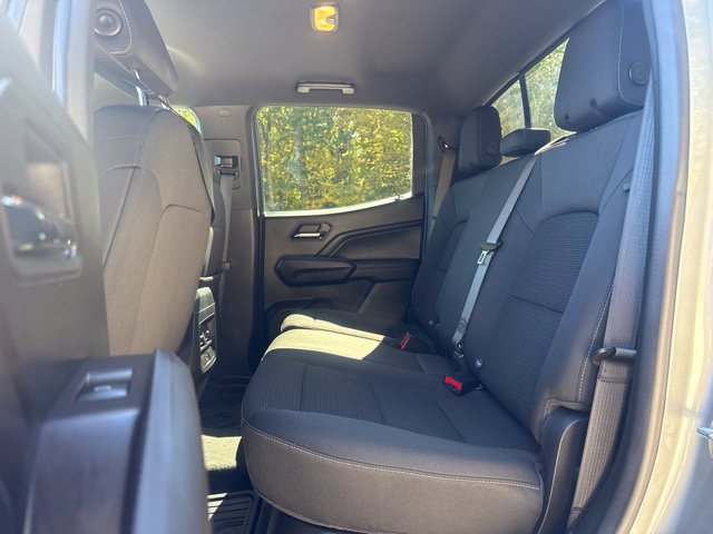Used 2023 Chevrolet Colorado LT w/ LT Convenience Package AWD/4WD image 17