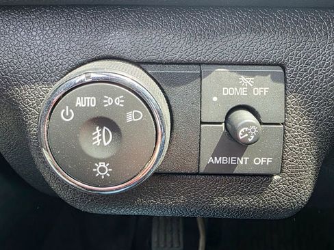 Used 2017 Chevrolet Traverse Premier AWD/4WD image 15