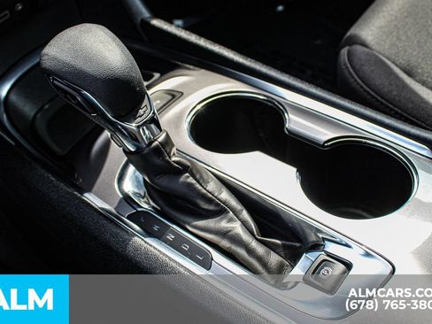 Used 2024 Chevrolet Malibu LT FWD image 35