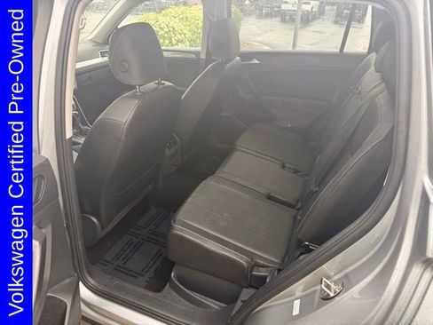 Used 2022 Volkswagen Tiguan SE w/ Panoramic Sunroof Package AWD/4WD image 19