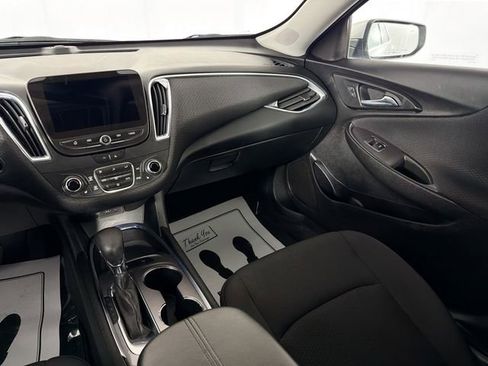 Used 2021 Chevrolet Malibu LT FWD image 22