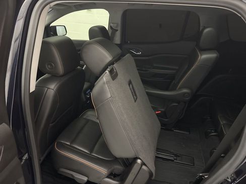 Used 2022 GMC Acadia AT4 w/ Preferred Package AWD/4WD image 56