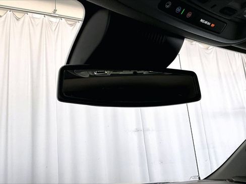 Used 2025 GMC Sierra 1500 SLT RWD image 17