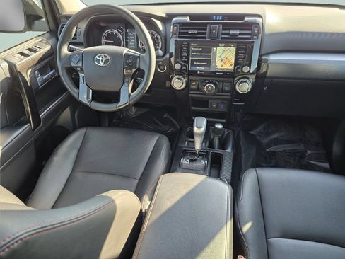 Used 2022 Toyota 4Runner TRD Off-Road Premium AWD/4WD image 34