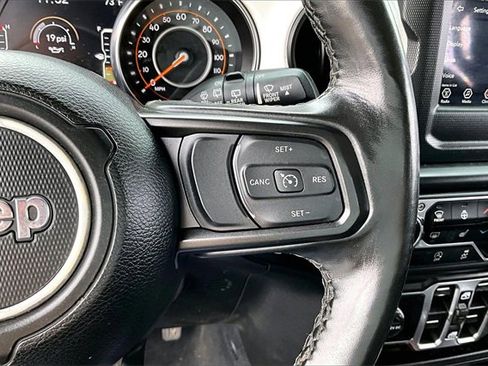 Used 2021 Jeep Wrangler Unlimited Islander image 11