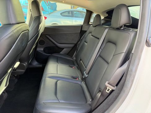 Used 2023 Tesla Model Y Long Range AWD/4WD image 11