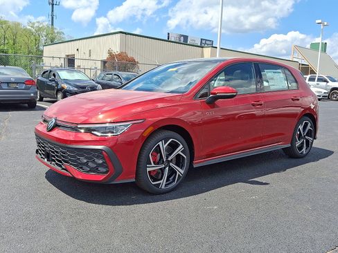 New 2025 Volkswagen GTI SE image 2