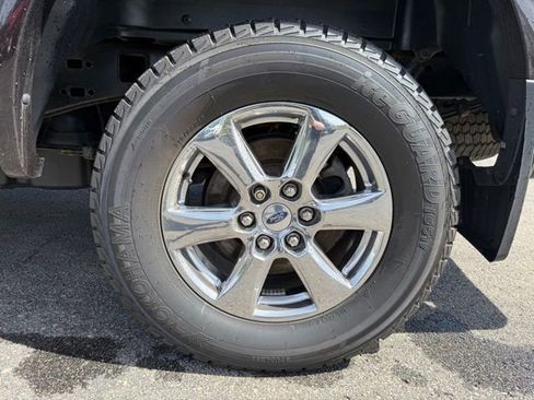 Used 2019 Ford F150 Lariat w/ Equipment Group 502A Luxury AWD/4WD image 9