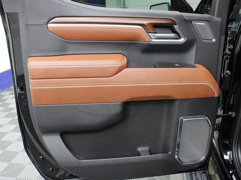 Used 2025 GMC Sierra 1500 Denali Ultimate image 75