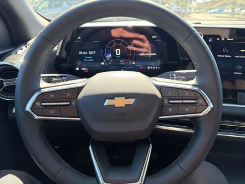 New 2026 Chevrolet Equinox LT w/ Safety and Technology Package FWD image 26