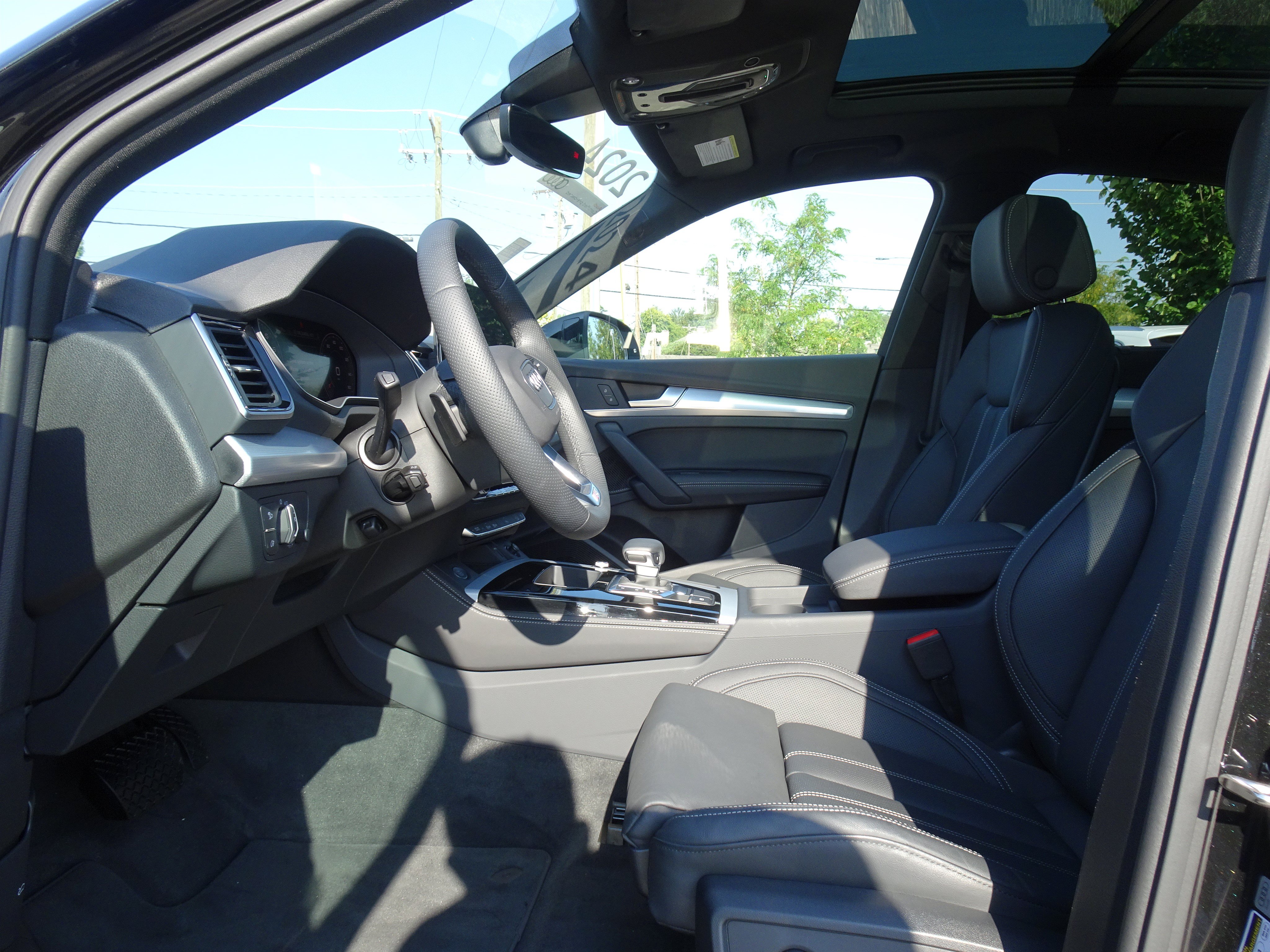 Certified 2024 Audi Q5 2.0T Premium Plus w/ Premium Plus Package AWD/4WD image 9