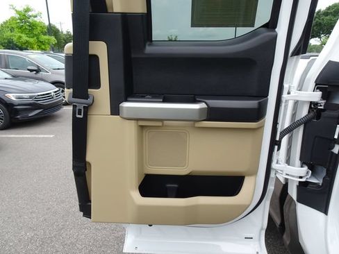 Used 2021 Ford F250 Lariat AWD/4WD image 19
