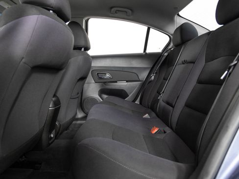 Used 2014 Chevrolet Cruze LT image 18
