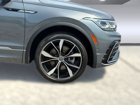 Used 2024 Volkswagen Tiguan SEL R-Line AWD/4WD image 15