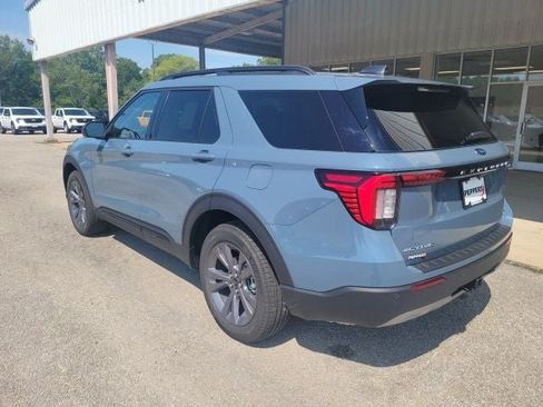 New 2026 Ford Explorer Active w/ Active Comfort Package AWD/4WD image 3