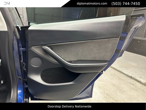 Used 2023 Tesla Model Y Long Range image 25