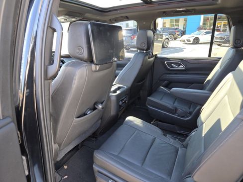 Used 2021 Chevrolet Tahoe Z71 w/ Rear Media and Nav Package image 25