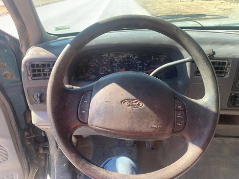 Used 1999 Ford F250 XLT image 15