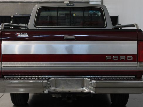 Used 1990 Ford F150 2WD Regular Cab image 17