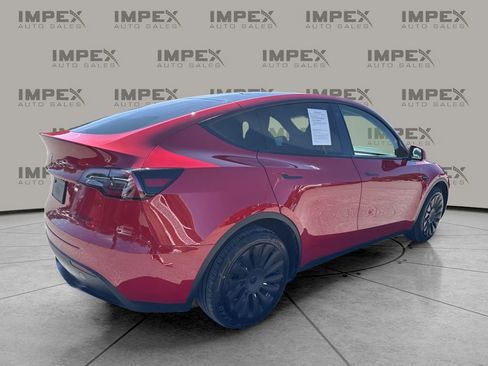 Used 2023 Tesla Model Y Long Range image 5