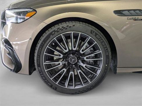 New 2026 Mercedes-Benz E 53 AMG e 4MATIC Sedan image 10