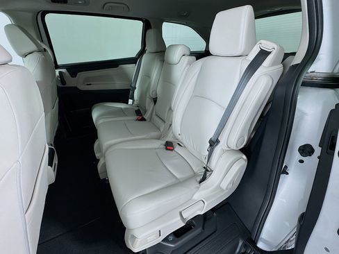 New 2026 Honda Odyssey EX-L image 24
