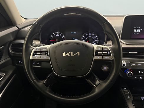 Used 2022 Kia Telluride EX w/ EX Premium Package FWD image 17