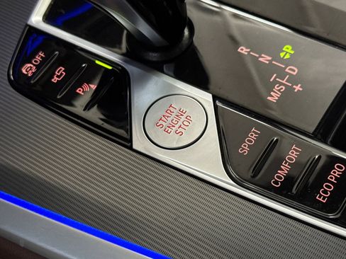 Used 2023 BMW X5 xDrive40i w/ Premium Package image 34