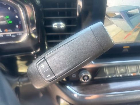 Used 2023 Chevrolet Silverado 1500 LT image 9