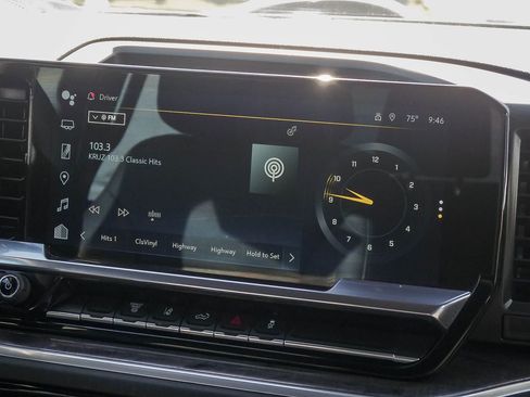 Used 2024 Chevrolet Silverado 2500 LTZ w/ LTZ Convenience Package image 12