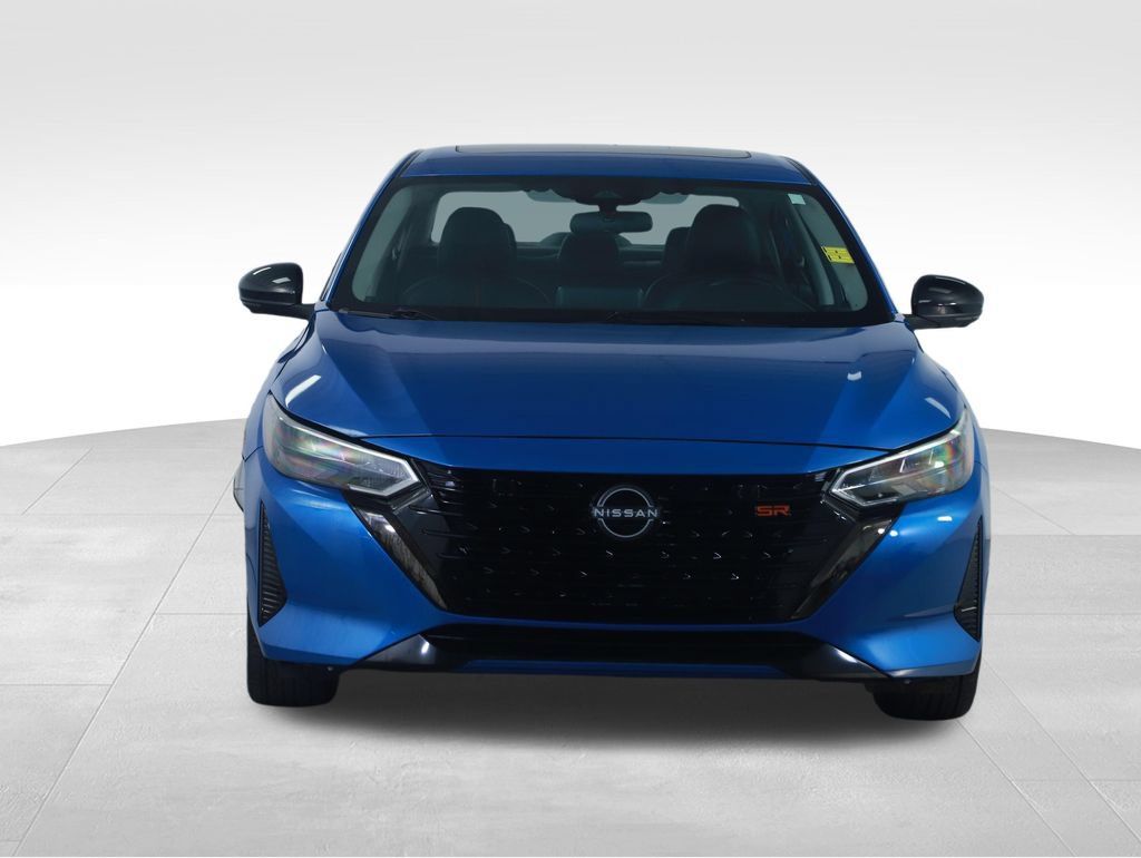 Used 2025 Nissan Sentra SR w/ SR Premium Package FWD image 8