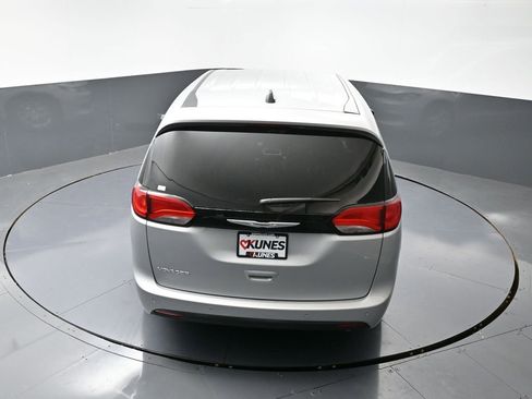 New 2026 Chrysler Voyager LX image 45