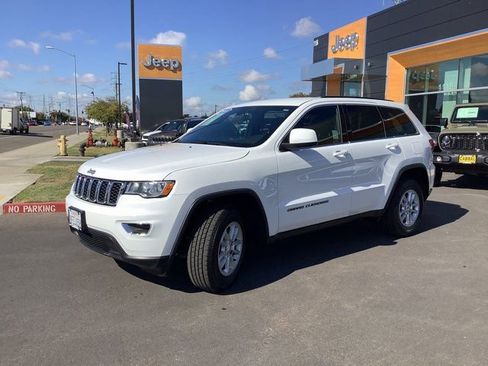 Used 2018 Jeep Grand Cherokee Laredo image 5