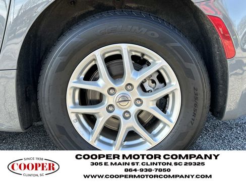 Used 2023 Chrysler Pacifica Touring-L image 19