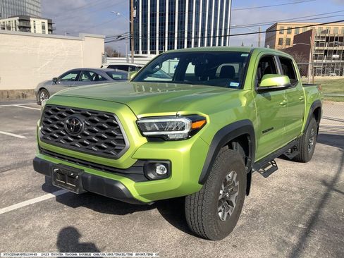 Used 2023 Toyota Tacoma TRD Off-Road image 4